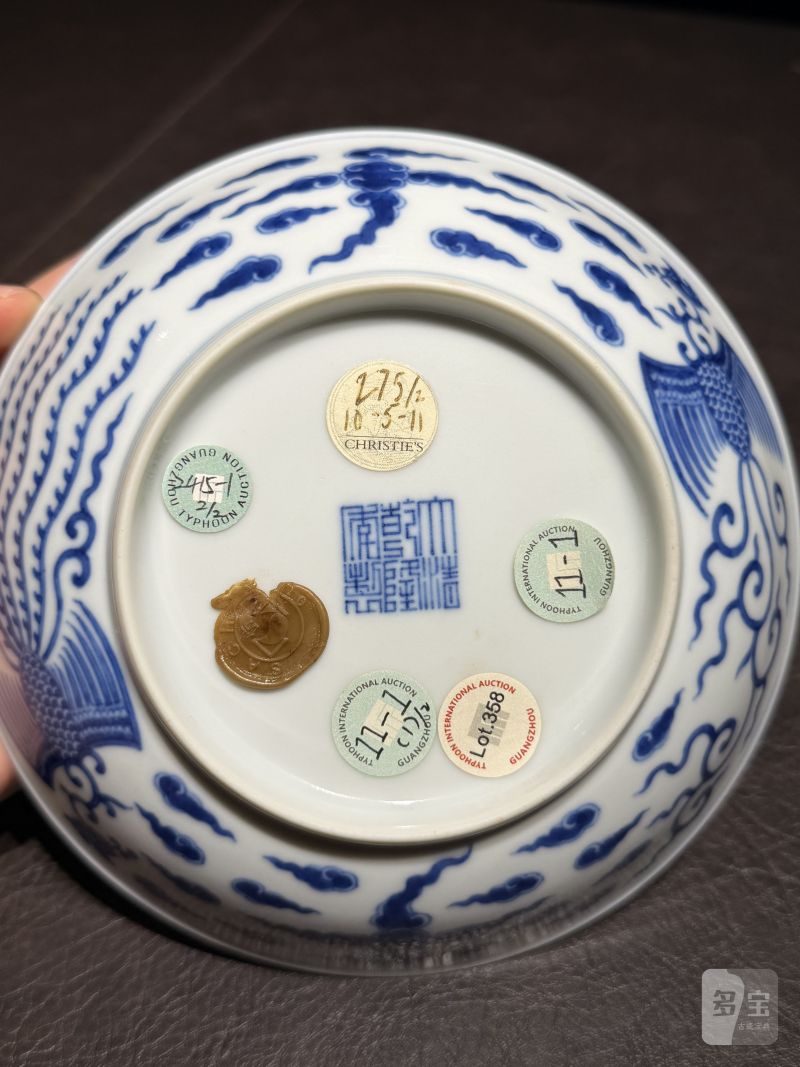 清乾隆 青花对头凤纹盘一对 - 图26